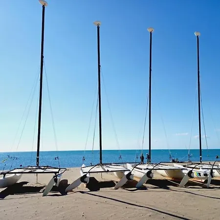 Maison De Vacances - 4 Chambres - Clim- Portiragnes-Plage بيت للعطل بورتيراني